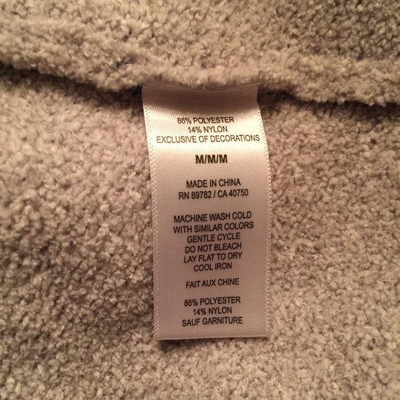 Natori Aura Sweater Robe Soft Dove Gray NWT Size Medium - Picture 9 of 10